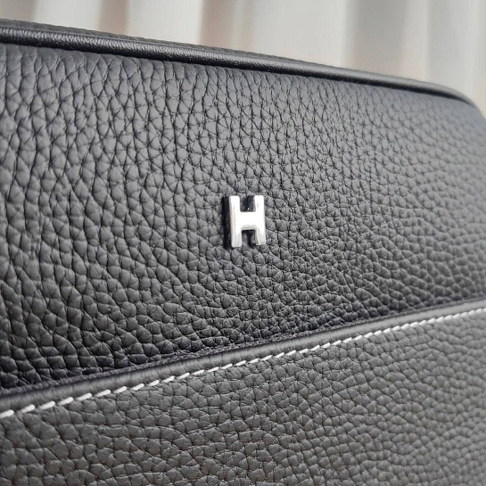 Кожаная чёрная сумка-планшет Hermes 22x25 см