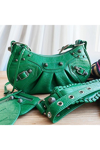 Кожаная сумка Balenciaga Le Cagole Xs - Green 24x15 см   
