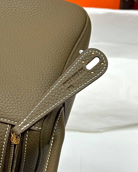 Женская кожаная сумка Hermes Lindy Premium 26x18x13 см - Olive