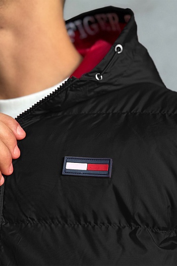 Мужской жилет Tommy Hilfiger чёрного цвета   