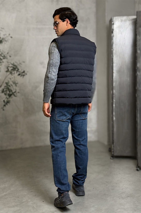 Мужской тёмно-синий жилет Kiton