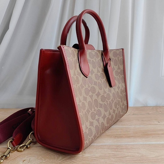 Женская сумка Coach Ace Tote 26 With Horse And Carriage Print 26x20 см (4 расцветки)
