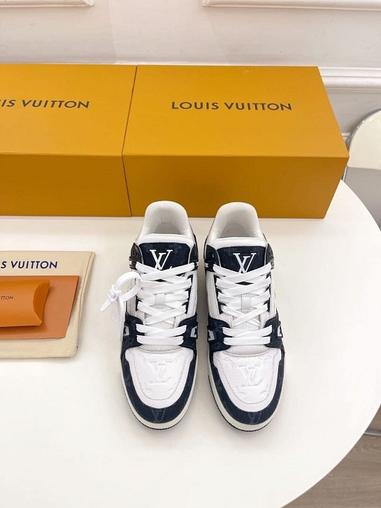 Женские кожаные кроссовки Louis Vuitton Trainer Monogram - White / Blue