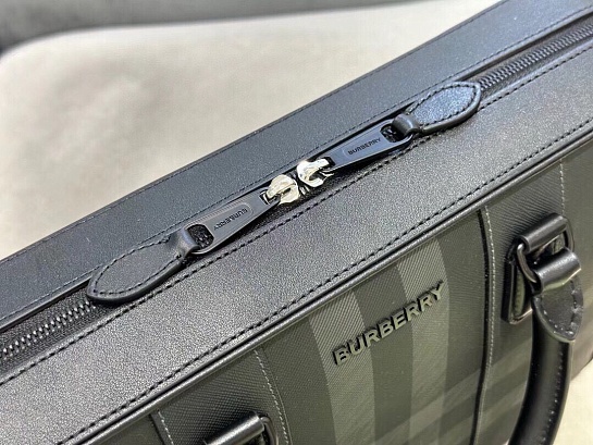 Кожаный портфель Burberry Premium 38x28x9 см