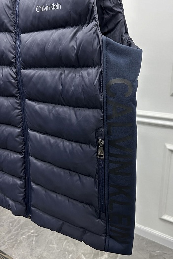 Мужской жилет Calvin Klein тёмно-синего цвета   