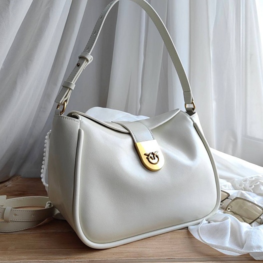 Женская кожаная сумка Madame Shoulder 26x16 см   