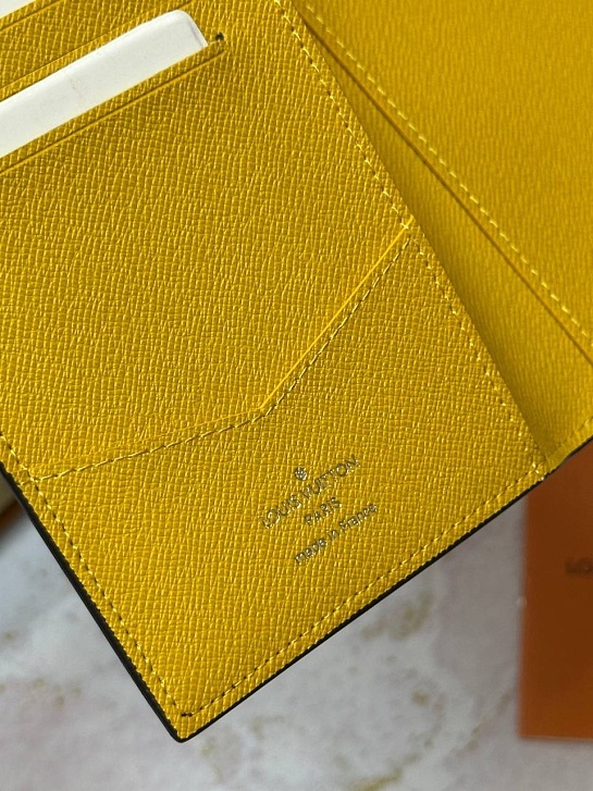 Кожаная обложка для паспорта Louis Vuitton Premium 10x14x2.5 см