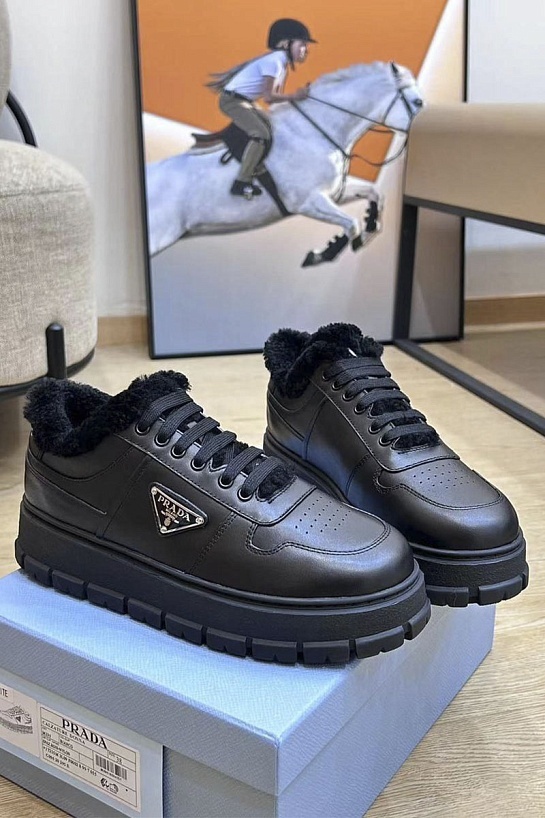 Женские кожаные кроссовки с мехом Prada Premium - Black