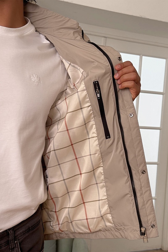 Мужская бежевая куртка Loro Piana Traveler