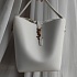 Кожаная белая сумка Yves Saint Laurent 27x30 см
