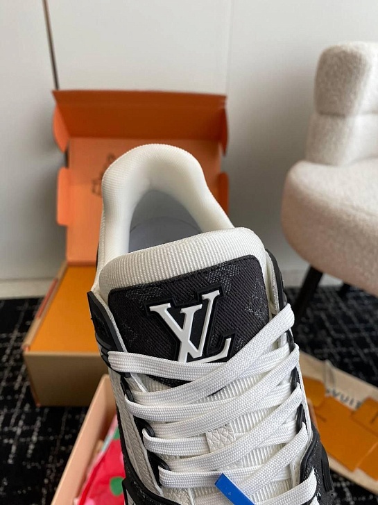 Женские кожаные кроссовки Louis Vuitton Trainer Monogram premium