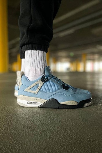 Кроссовки Nike Air Jordan 4 “University Blue”   