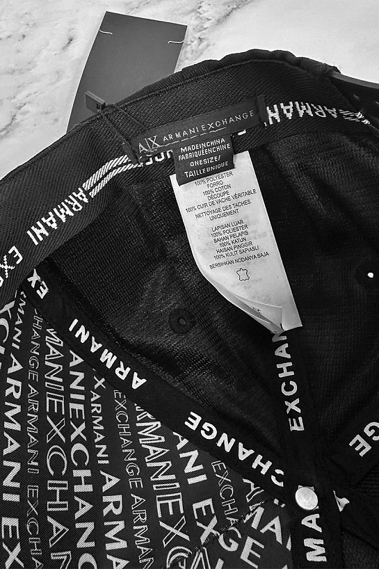 Бейсболка чёрного цвета Armani Exchange embroidered-logo