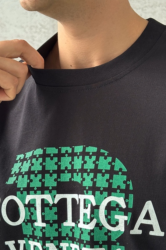 Чёрная оверсайз футболка Bottega Veneta