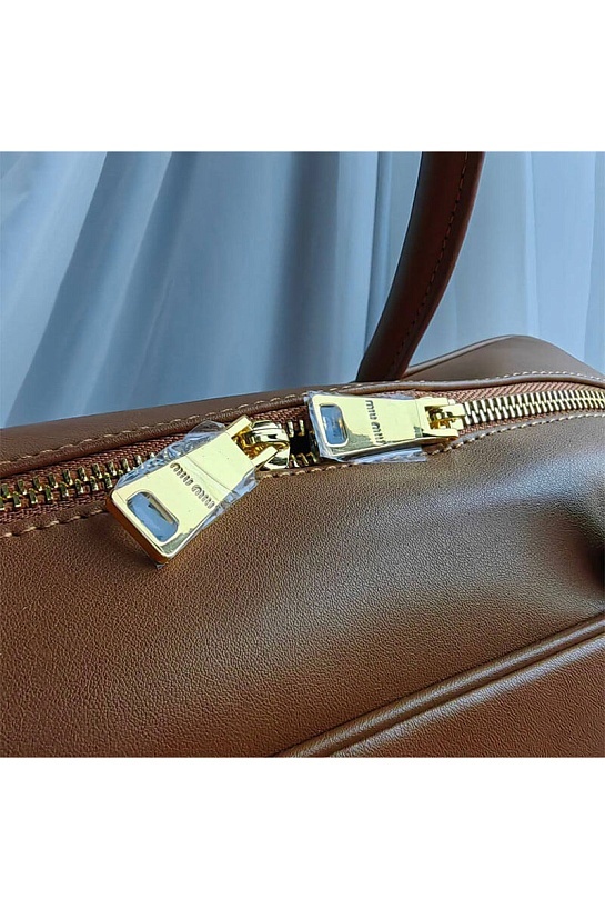 Сумка MIU MIU Logo-Embossed 35x24 см - Brown