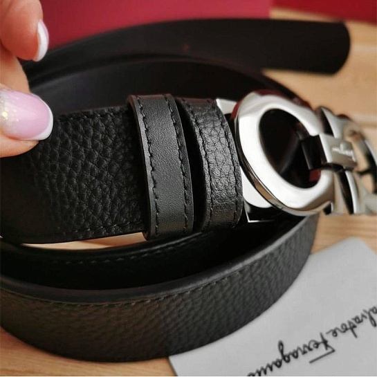 Кожаный ремень Salvatore Ferragamo (длина 100 / 105 / 110 см)