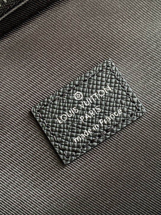 Кожаная сумка Louis Vuitton Avenue Sling Premium 31x20x7 см