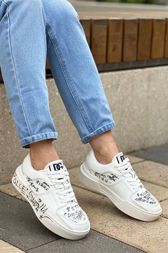 Женские кроссовки Dolce & Gabbana New Roma graffiti-print