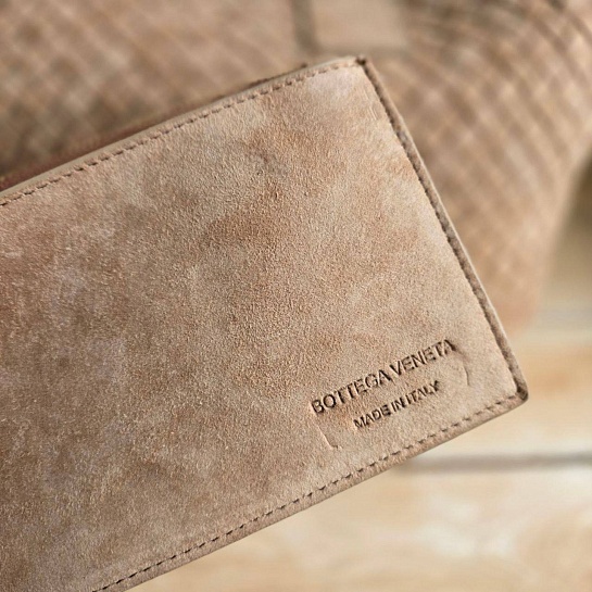 Замшевая сумка Bottega Veneta Cabat 40x28 см - Brown