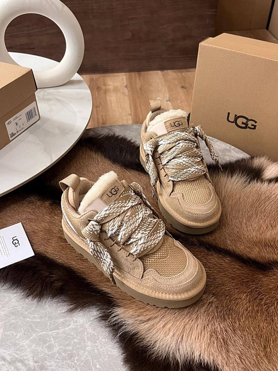 Женские ботинки с мехом UGG Lowmel - Beige