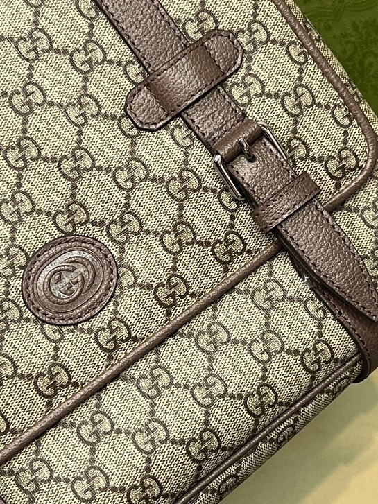 Кожаная сумка-мессенджер Gucci GG Premium 28x20x8 см - Beige