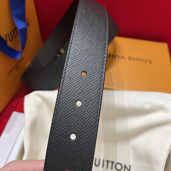 Кожаный ремень Louis Vuitton Taig premium