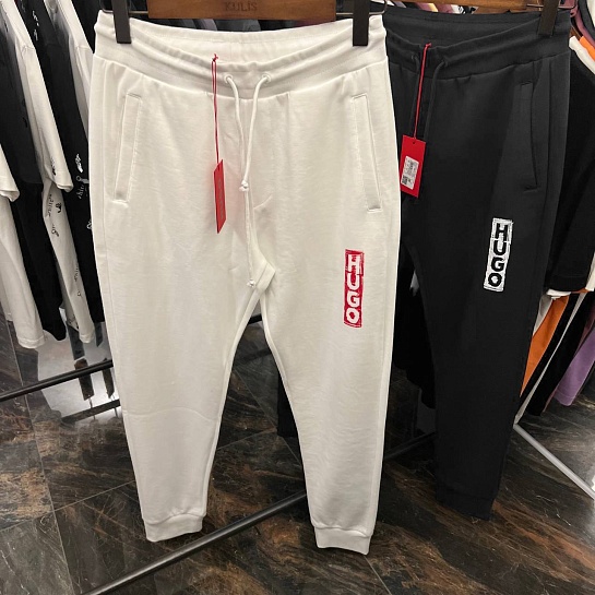 Белые спортивные штаны Hugo Boss Dogur
