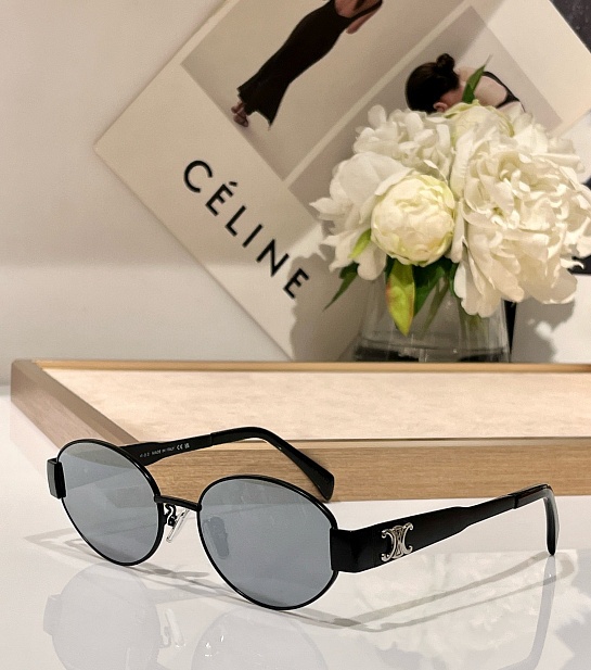 Солнцезащитные очки Celine Triomphe Metal с зеркальными линзами