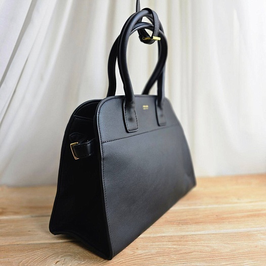 Женская чёрная кожаная сумка Prada 32x23 см   