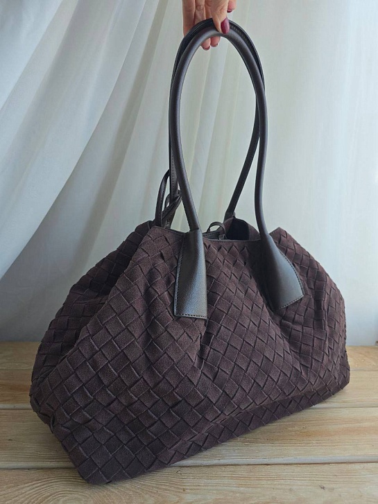 Замшевая сумка Bottega Veneta intrecciato 42x26