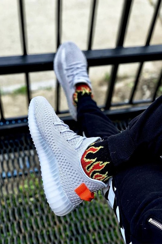 Кроссовки Adidas Yeezy Boost 350 V2 “Tail Light” Premium