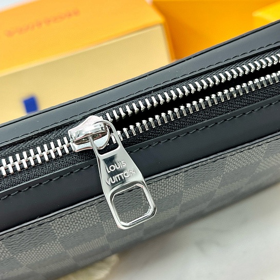 Кожаное портмоне Louis Vuitton Zippy XL Premium 22x12x5 см