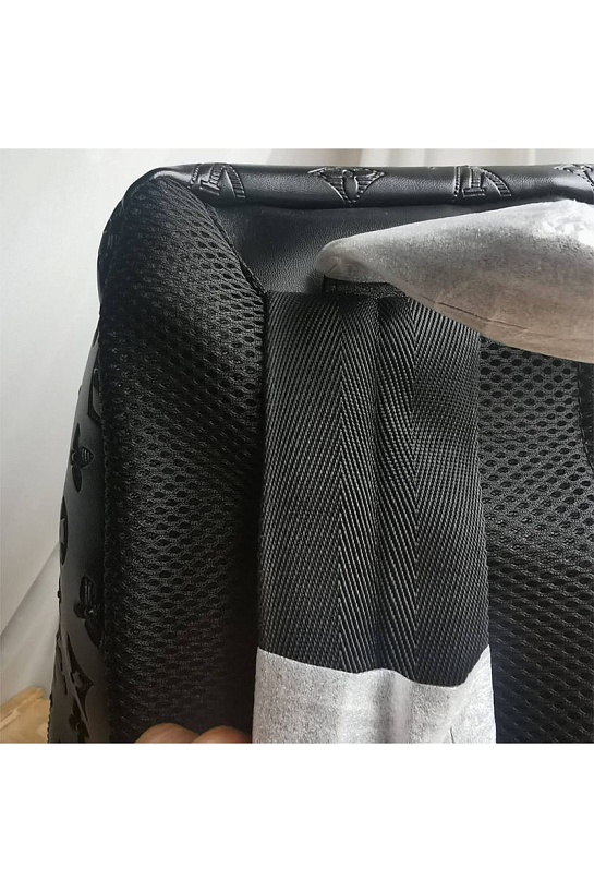 Чёрный кожаный рюкзак Louis Vuitton Racer Monogram Shadow 38x30x18 см