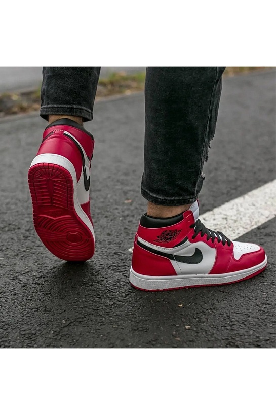 Кроссовки Nike Air Jordan 1 Retro "Chicago Lost and Found"