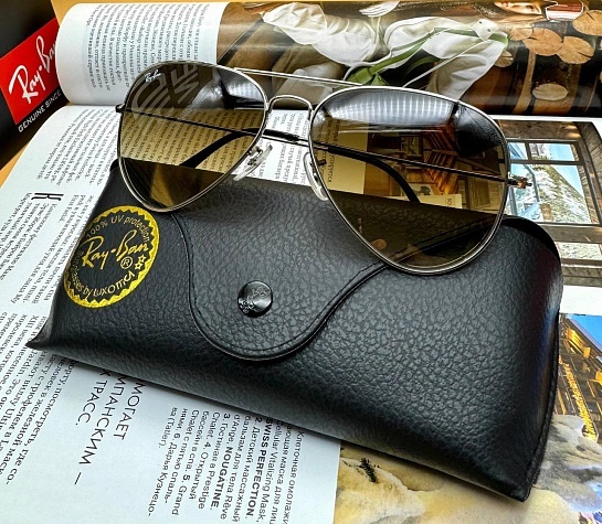 Солнцезащитные очки Ray-Ban Aviator Large Metal