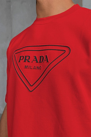 Красная оверсайз футболка Prada Milano logo   