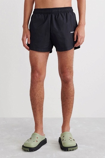 Шорты чёрного цвета Off-White Arrows   