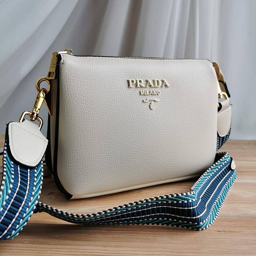 Кожаная сумка Prada 24x16 см - White   