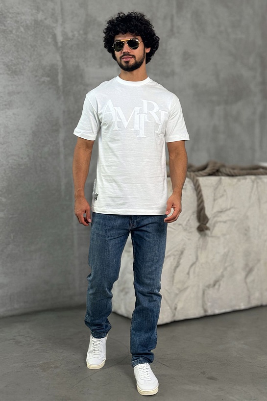 Футболка белого цвета Amiri staggered logo