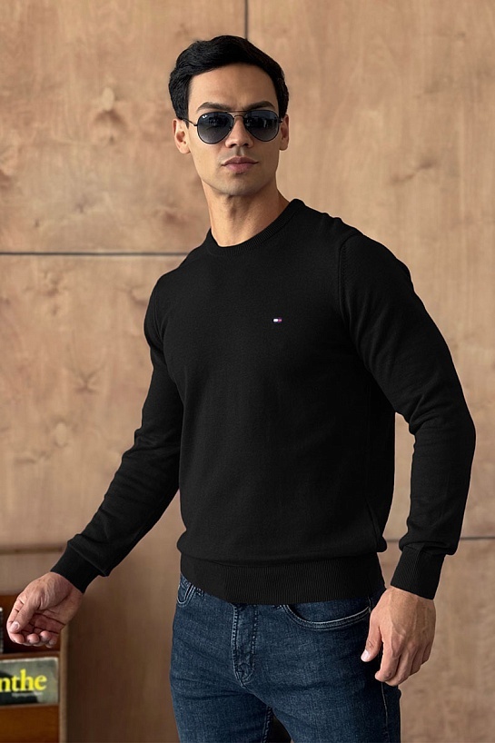 Мужская кофта Tommy Hilfiger чёрного цвета logo-embroidered