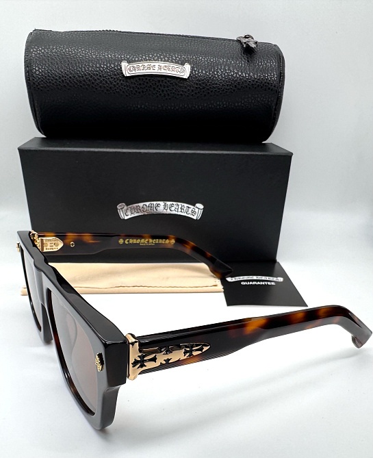 Солнцезащитные очки Chrome Hearts Charismadick