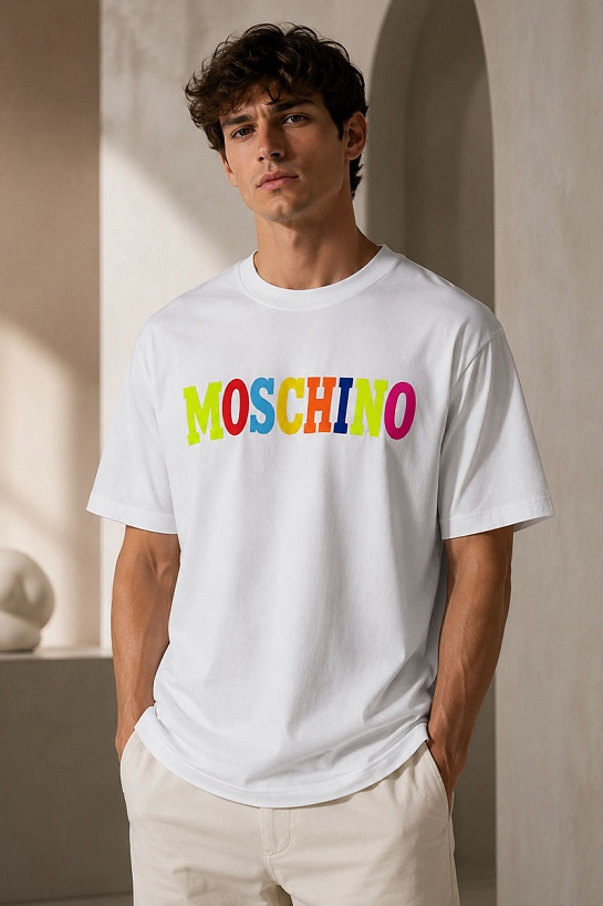Белая оверсайз футболка Moschino colourblocked logo