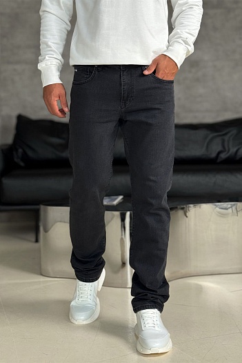 Мужские чёрные джинсы Emporio Armani   