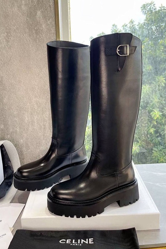 Женские кожаные сапоги Celine чёрного цвета