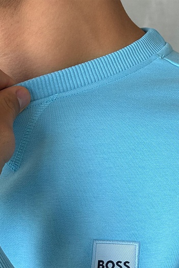 Свитшот голубого цвета Hugo Boss Westart logo-patch   