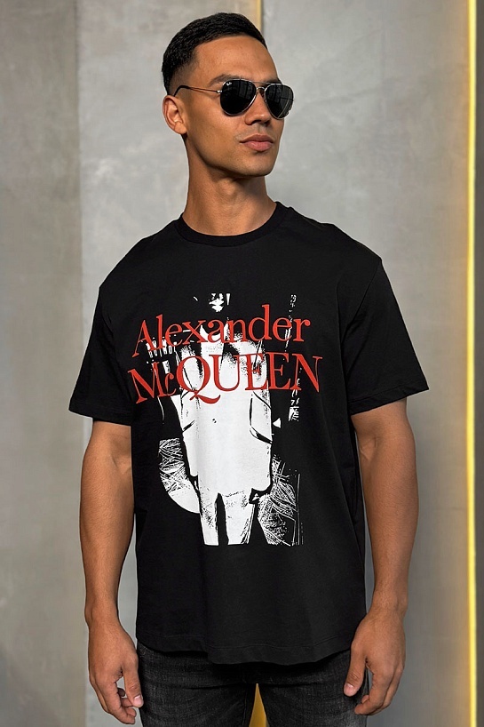 Мужская чёрная футболка Alexander McQueen logo-print