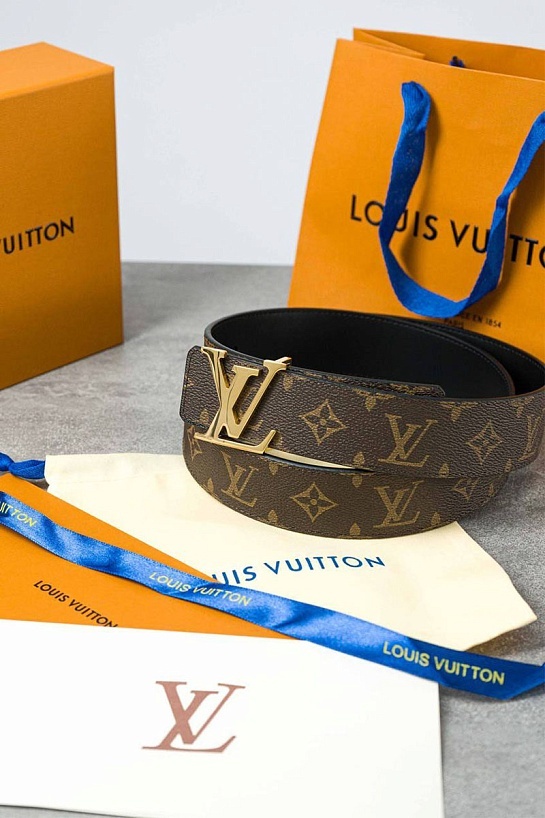 Кожаный ремень Louis Vuitton Initiales Monogram (длина 85 - 115 см)