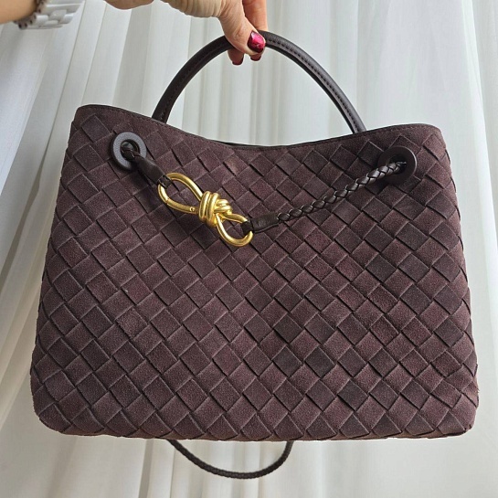 Замшевая сумка Bottega Veneta 30x23 см