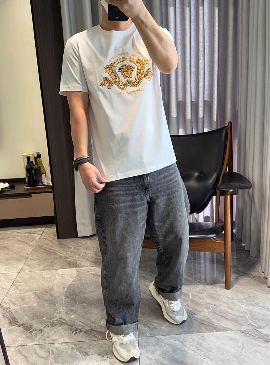 Белая футболка Versace Coupe Blason embroidered