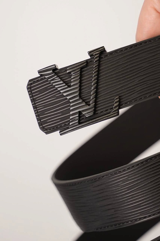 Кожаный ремень Louis Vuitton Initiales premium